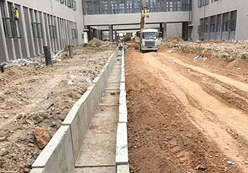 小區(qū)成品預(yù)制水泥排水溝 小區(qū)成品預(yù)制水泥排水溝